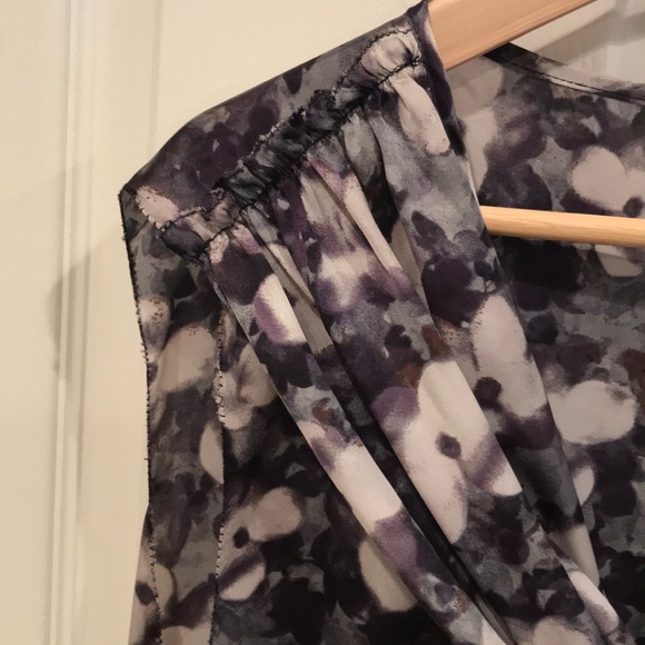 Beautiful Jones New York Top! - Picture 3 of 7